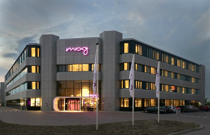 Moxy foto exterieur via Maas Hagoort[45]